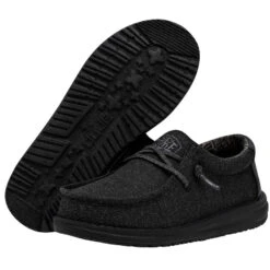 Wally Youth - Basic Black 10 Wally Youth - Basic Black -Daily Footwear Shop 40041 001 WALLY YOUTH BASIC BLACK LEFT 3