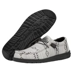 Wally - Shades Grey 10 Wally - Shades Grey -Daily Footwear Shop 40361 030 WALLYSHADES BLACK PAIRBOTTOM